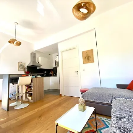 Apartman Exceptional Terrace In Center Of