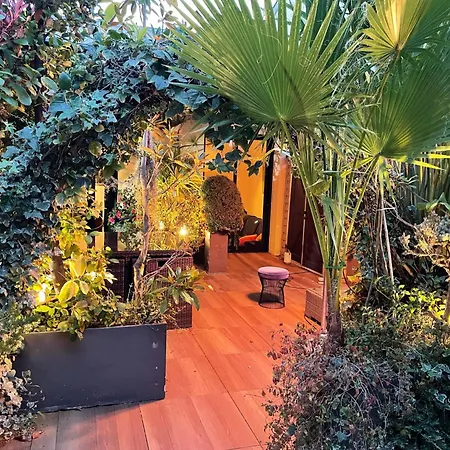 Exceptional Terrace In Center Of * Nice