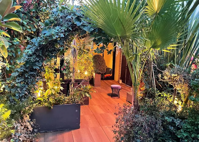 Exceptional Terrace In Center Of * Nice